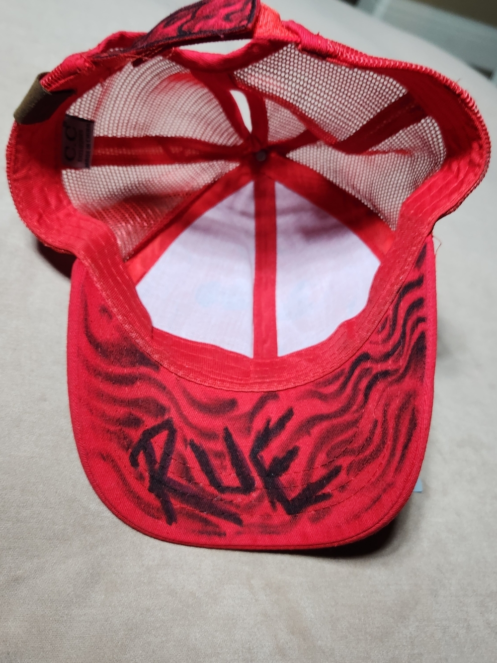 C.C Red Mesh Skull Art Work Trucker Hat Adult Size - Picture 2 of 7